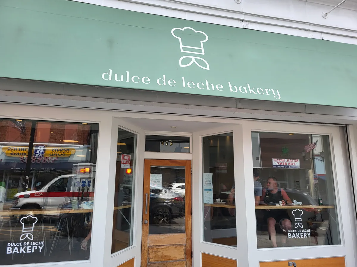 Dulce De Leche Bakery business photo