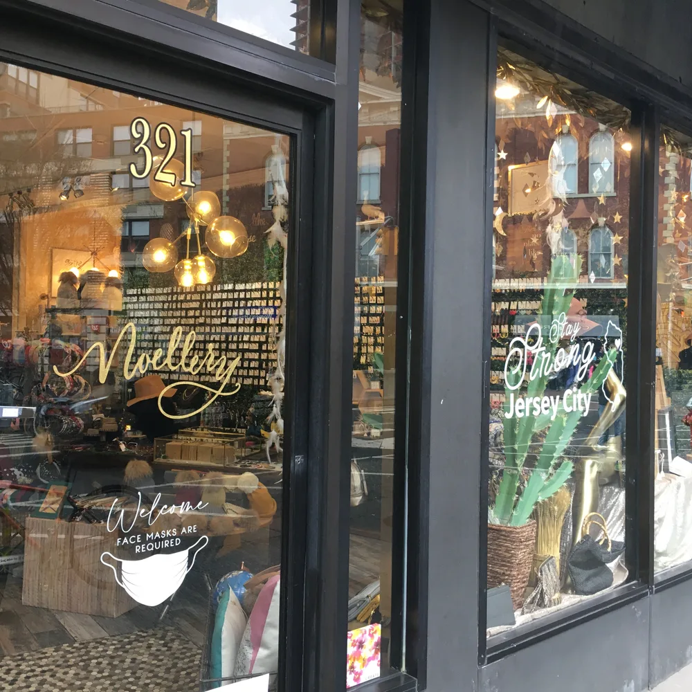 Noellery business photo