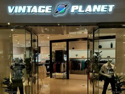 Vintage Planet, Google photo 1