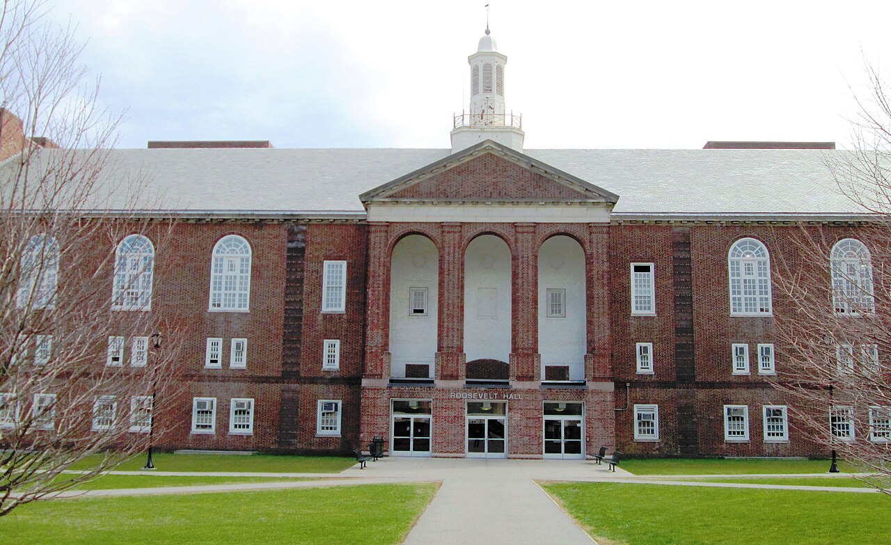 CUNY Brooklyn College campus